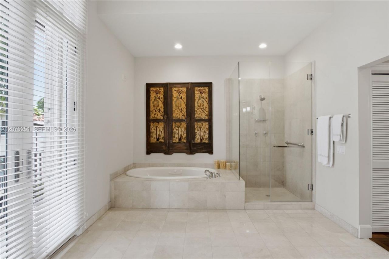 13626 Deering Bay Dr , Coral Gables, FL 33158 Photo