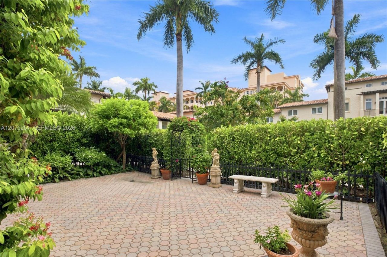 13626 Deering Bay Dr , Coral Gables, FL 33158 Photo