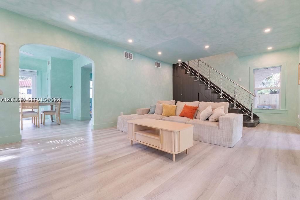 22 NE 44th St, Miami, FL 33137 Photo