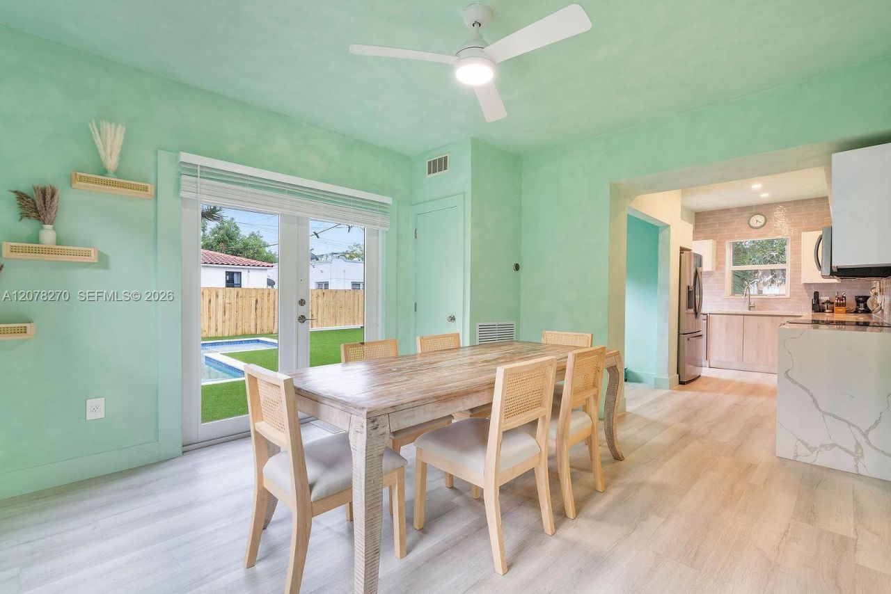 22 NE 44th St, Miami, FL 33137 Photo