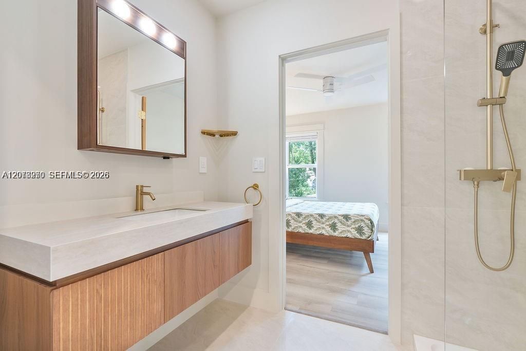 22 NE 44th St, Miami, FL 33137 Photo