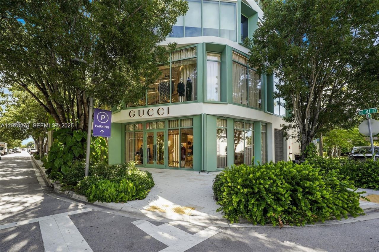 22 NE 44th St, Miami, FL 33137 Photo