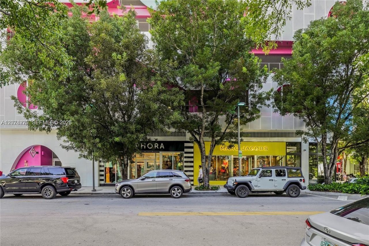 22 NE 44th St, Miami, FL 33137 Photo