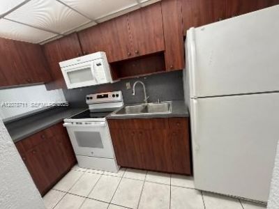 1305 W 46th St , Unit 221, Hialeah, FL 33012 Photo