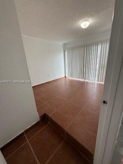 1305 W 46th St , Unit 221, Hialeah, FL 33012 Photo