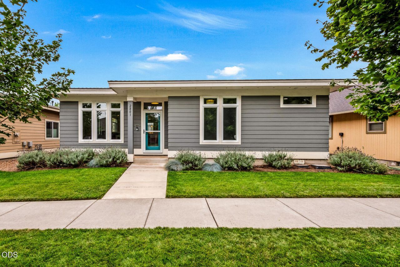 2801 NE Great Horned Place, Bend, OR 97701 Main Photo