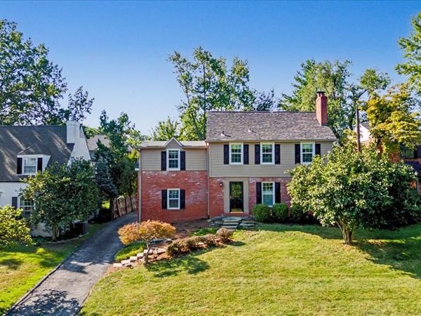 12 Beverly Drive, Olivette, MO 63132