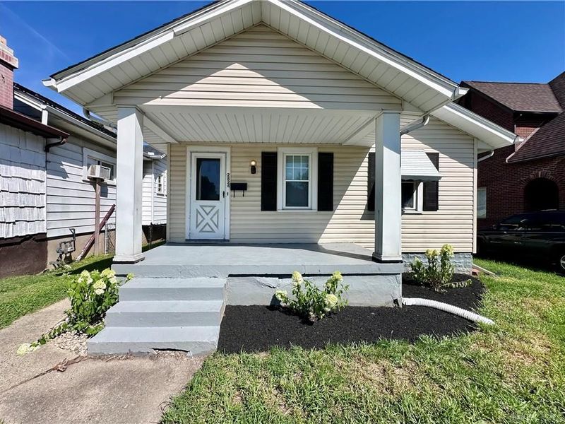 2824 S Smithville Road, Dayton, OH 45420 Photo 3