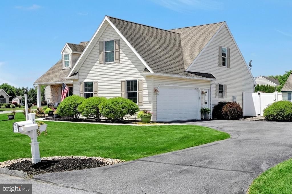 321 CATHERINE COURT , LEBANON, PA 17042