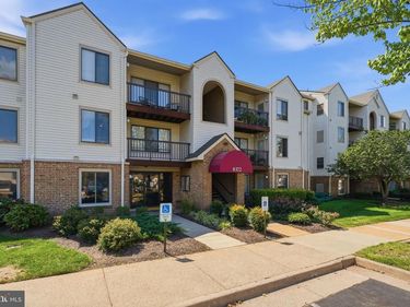 8372 BUTTRESS , Unit 102, MANASSAS, VA 20110