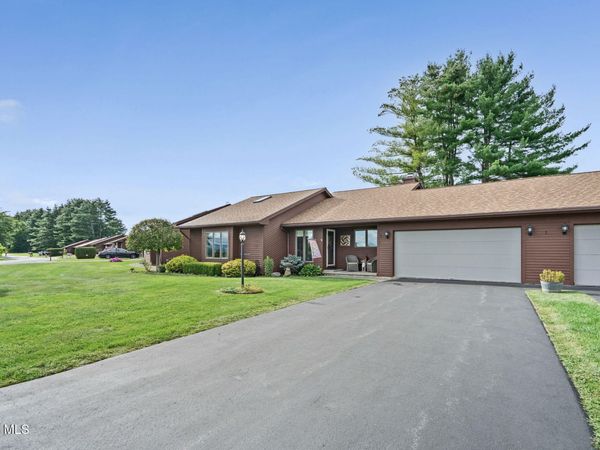 175 Country Club Lane, Fort Johnson, NY 12070