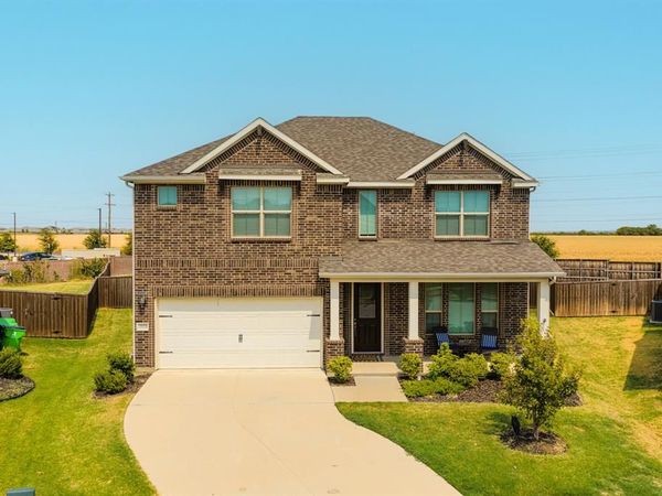 3020 Prairie Trail Avenue, Aubrey, TX 76227
