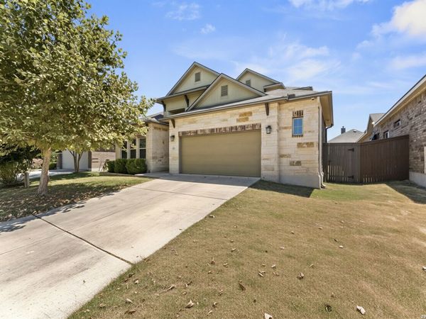 9710 Monken, Boerne, TX 78006