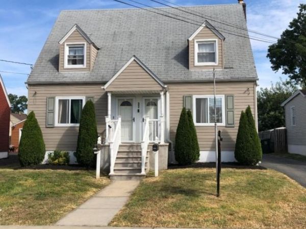 32 Avenel St, Woodbridge, NJ 07001