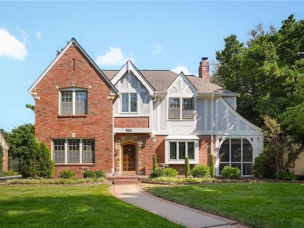 804 W 67th Terrace, Kansas City, MO 64113