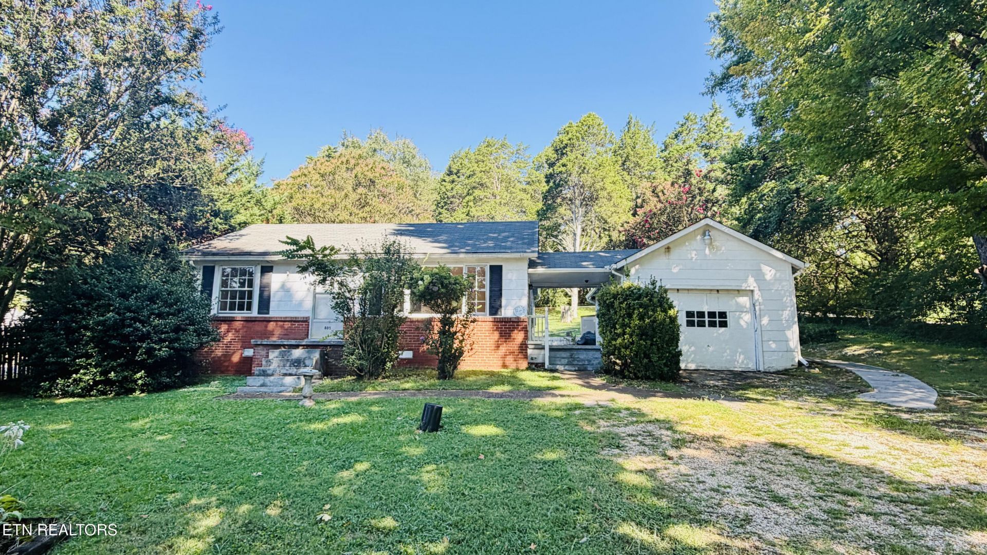 805 Metler Drive, Knoxville, TN 37912 Main Photo