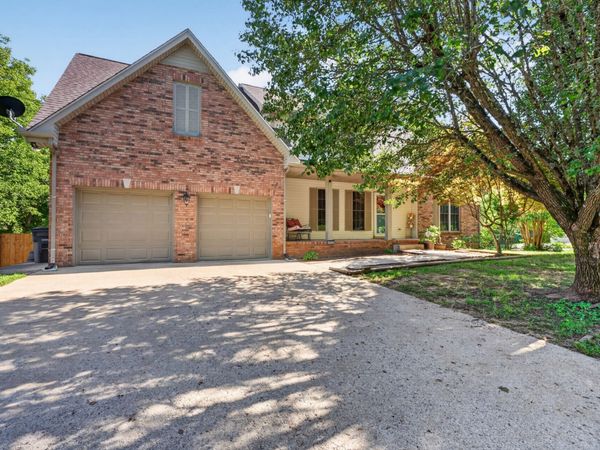 534 Christel Springs Dr, Clarksville, TN 37043