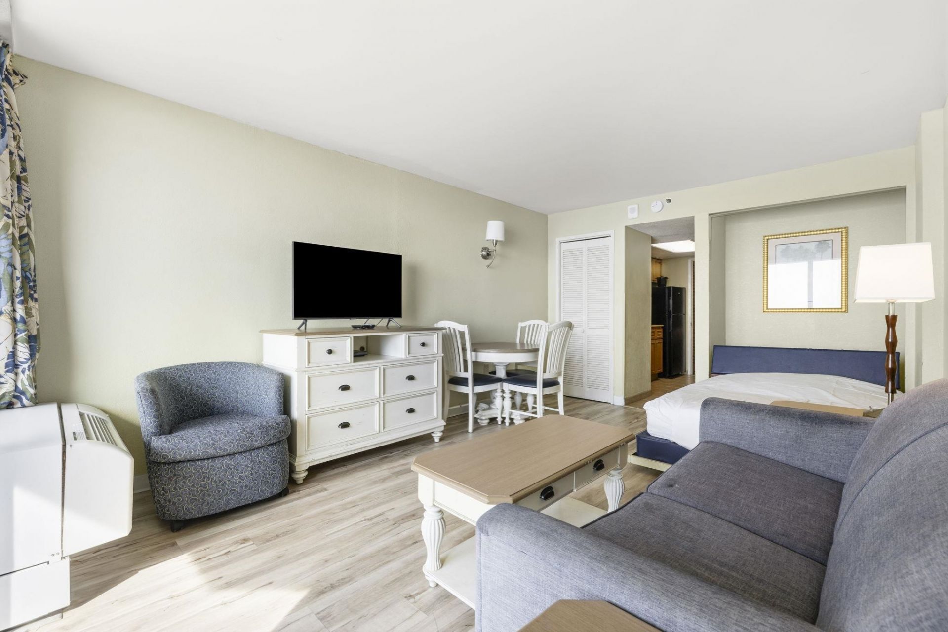 2401 S Ocean Blvd. Photo 10