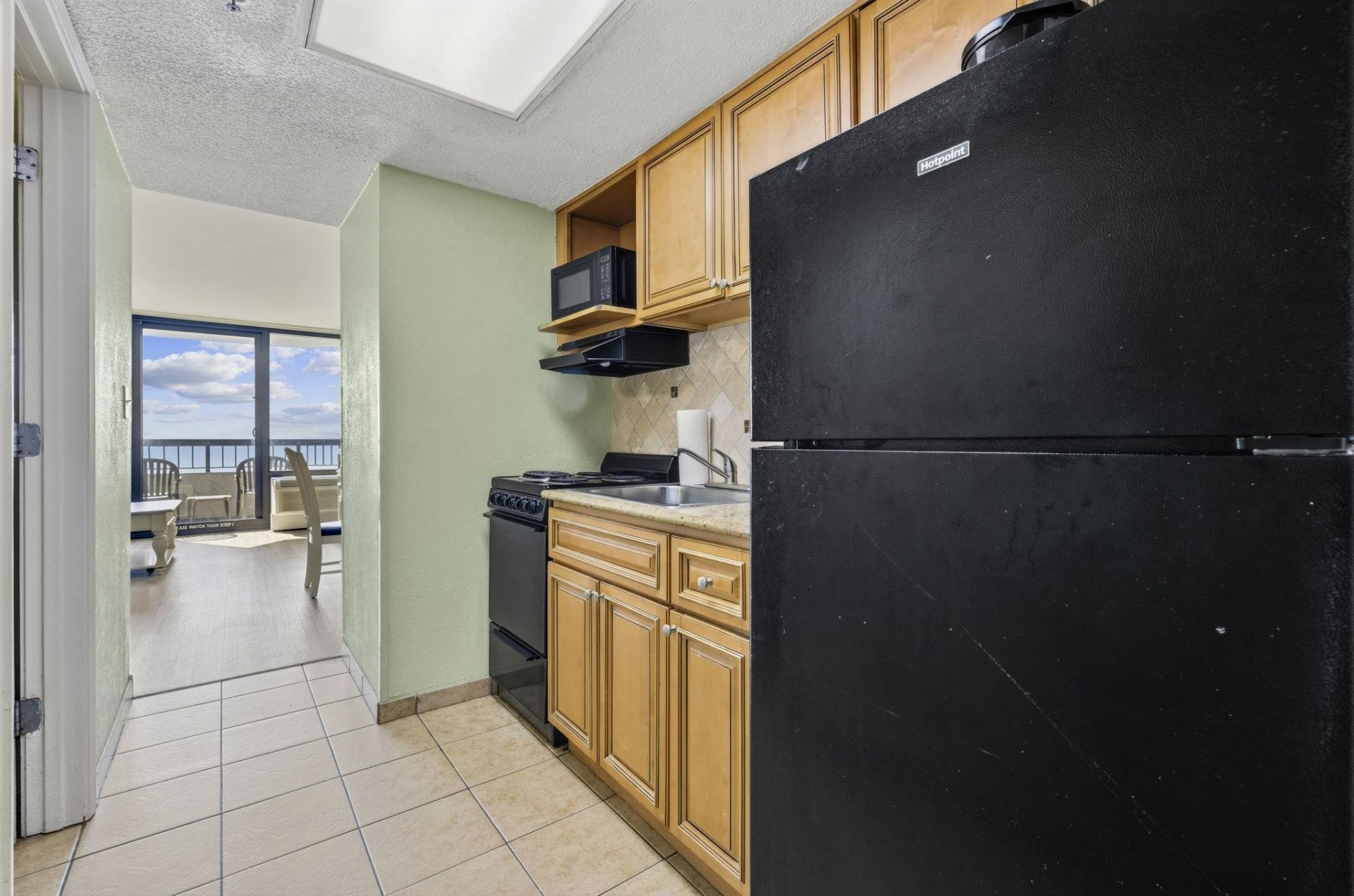 2401 S Ocean Blvd. Photo 17