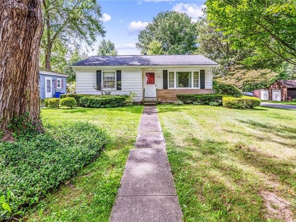 177 N Scranton Street , Ravenna, OH 44266