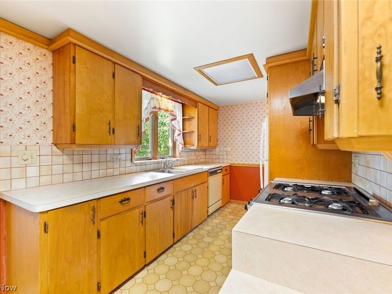 177 N Scranton Street, Ravenna, OH 44266 Photo 8