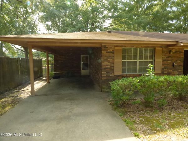501 Maxine Avenue, McComb, MS 39648