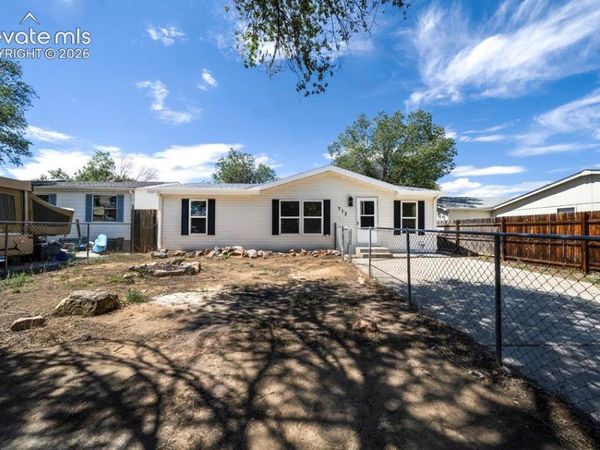 713 Santa Barbara Avenue, Pueblo, CO 81005