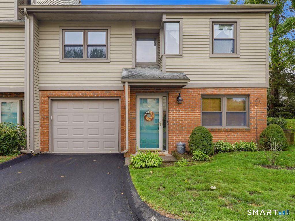 98 Metacomet, Unit 98, Meriden, CT 06450 Main Photo