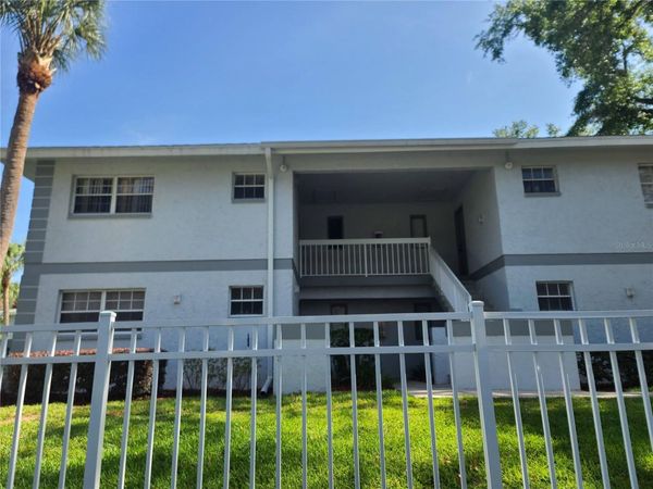 580 FAIRWAYS LANE , Unit G203, OCALA, FL 34472