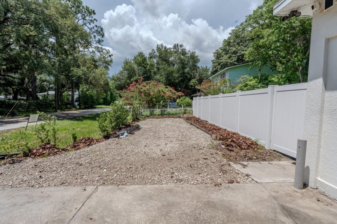 5114 Chilkoot Street , Tampa, FL 33617 Photo