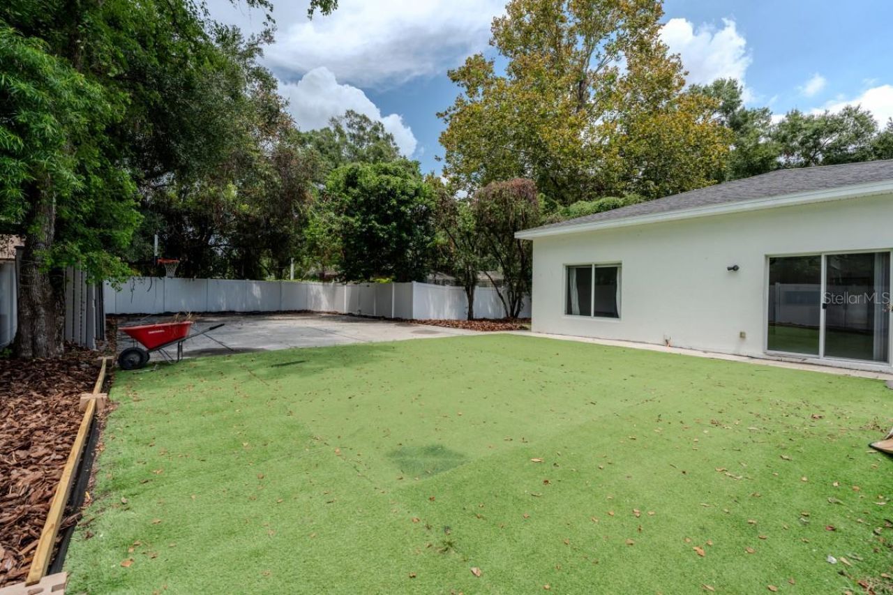 5114 Chilkoot Street , Tampa, FL 33617 Photo