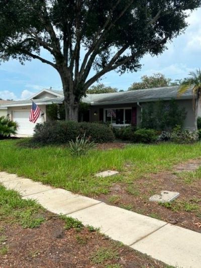 9039 Briarwood Drive, Seminole, FL 33772 Main Photo
