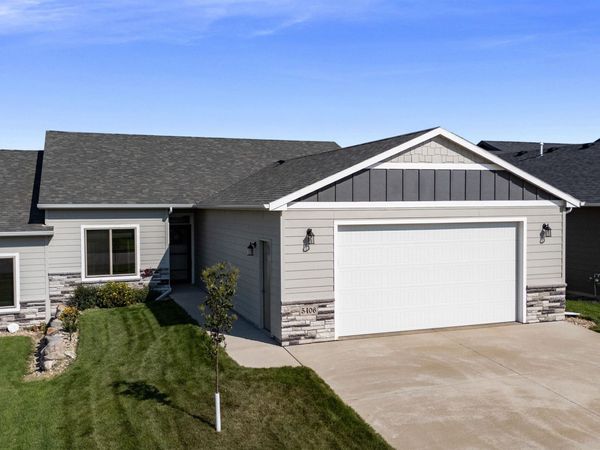 5406 S Bahnson Ave, Sioux Falls, SD 57108