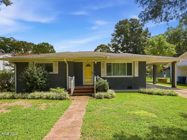 111 Jackson Street, Washington, NC 27889