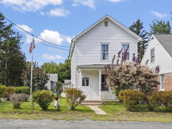 897 County Road 25 , Stuyvesant, NY 12173