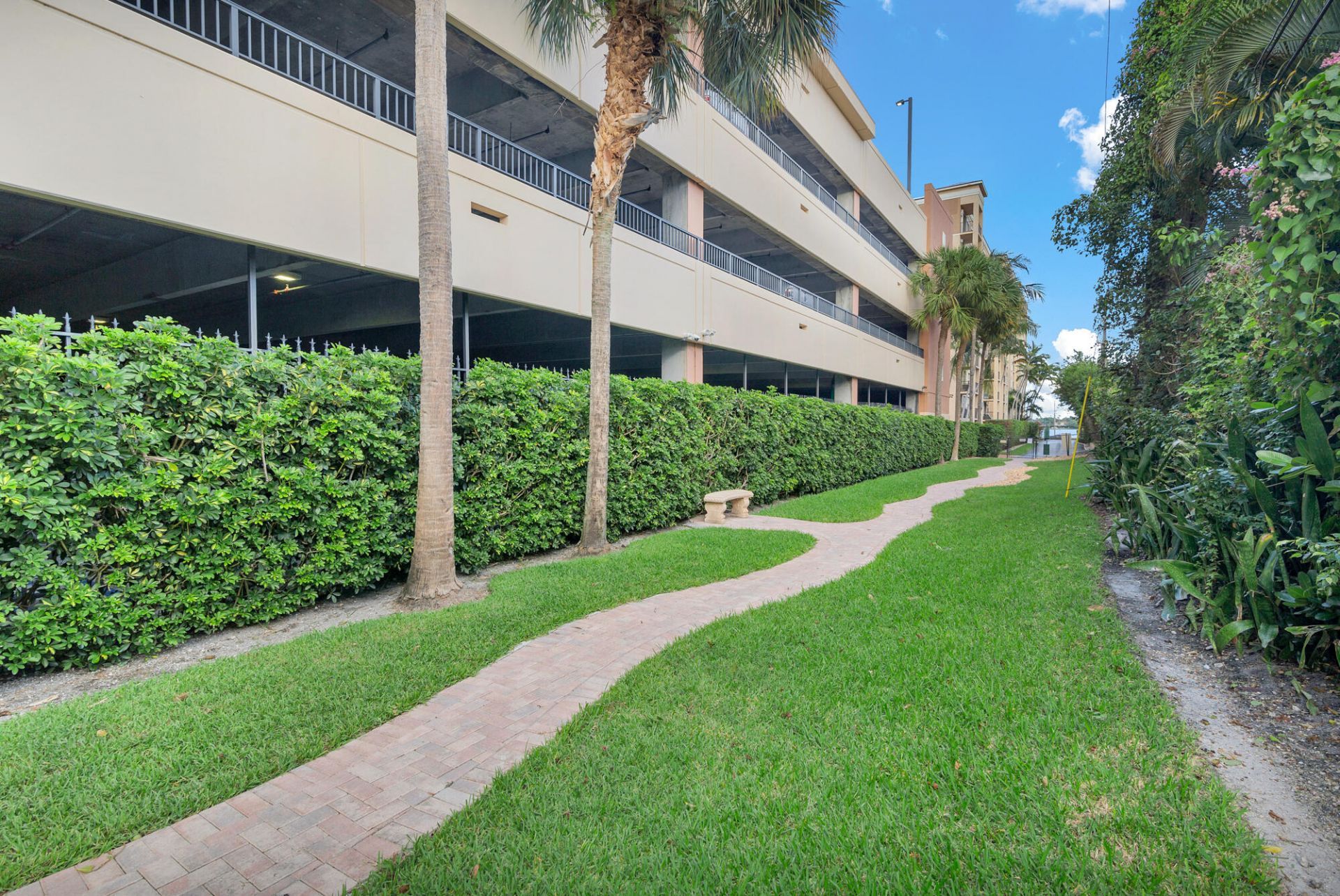 1805 N Flagler Drive, Unit 206, West Palm Beach, FL 33407 Photo