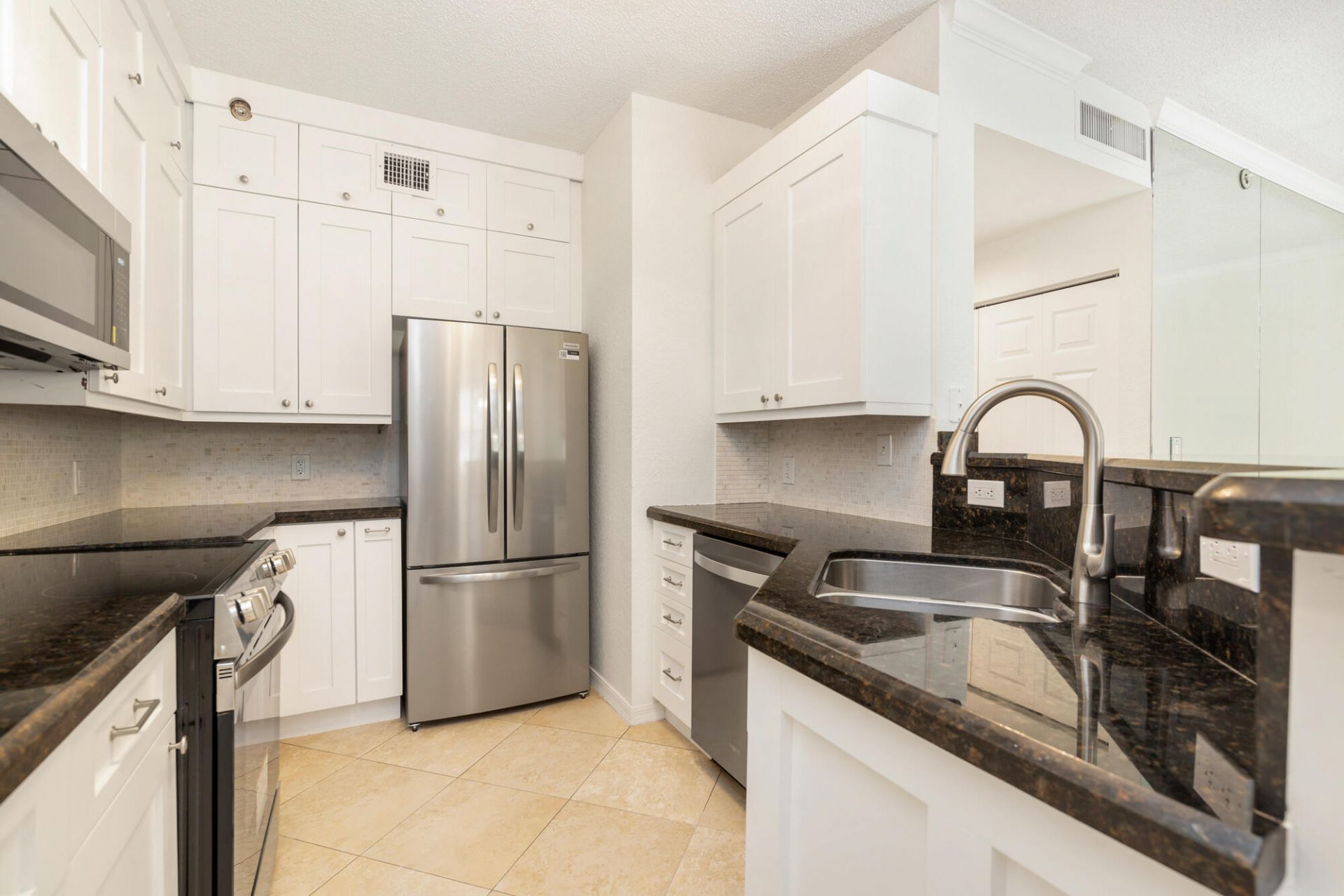 1805 N Flagler Drive, Unit 206, West Palm Beach, FL 33407 Photo