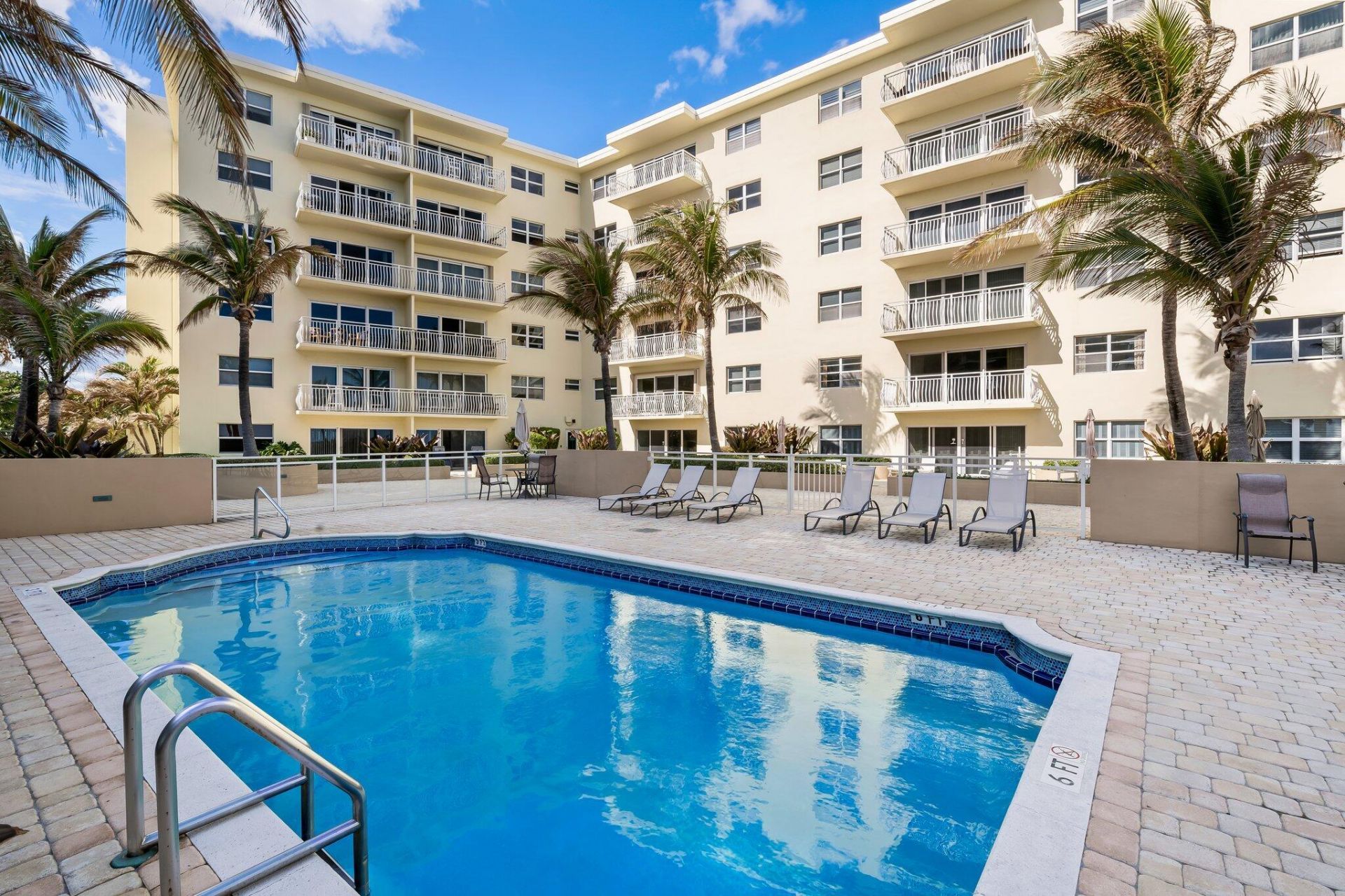 310 S Ocean Boulevard, Unit 2040, Boca Raton, FL 33432 Photo