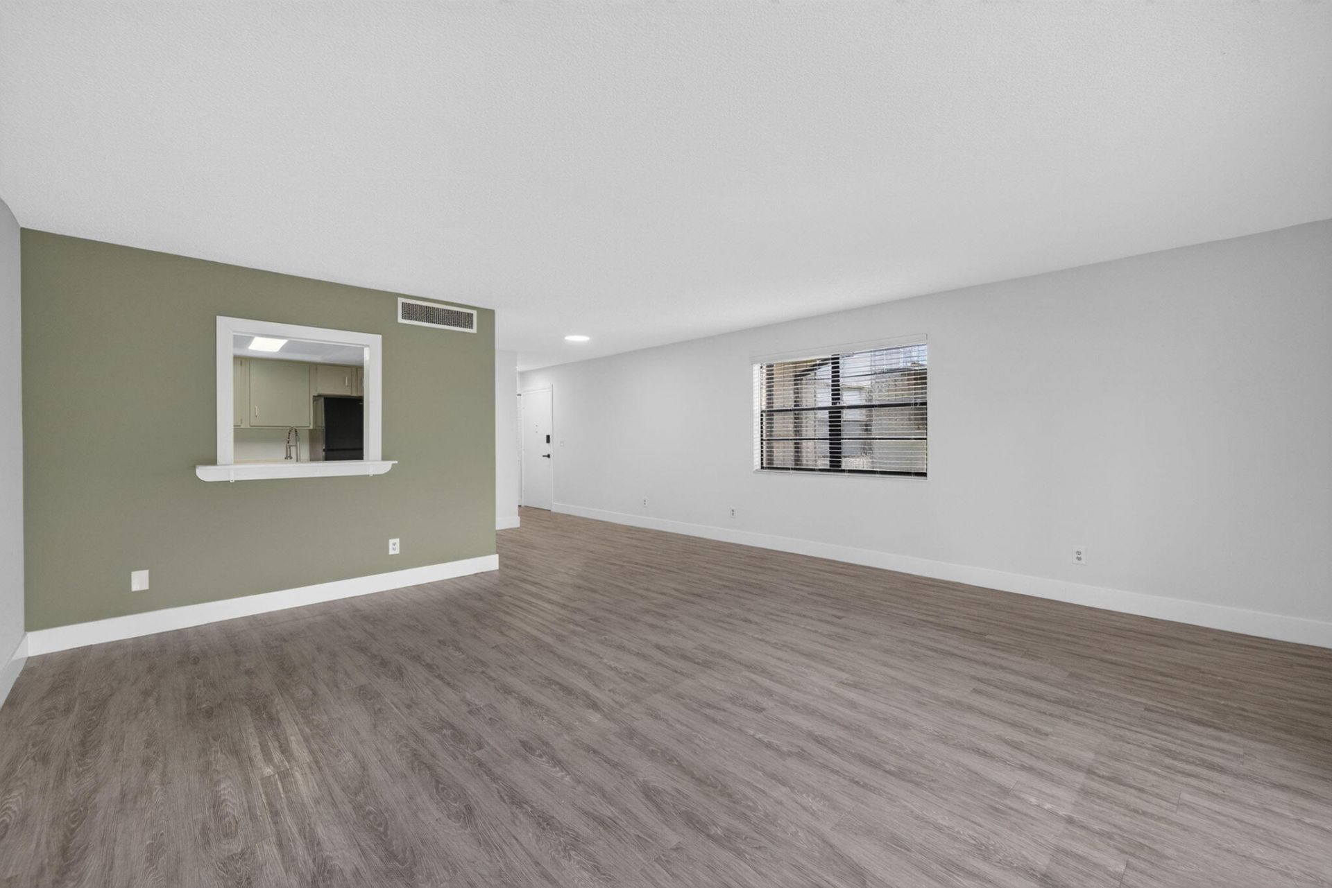 2517 S 17th Street, Unit 103, Fort Pierce, FL 34982 Photo