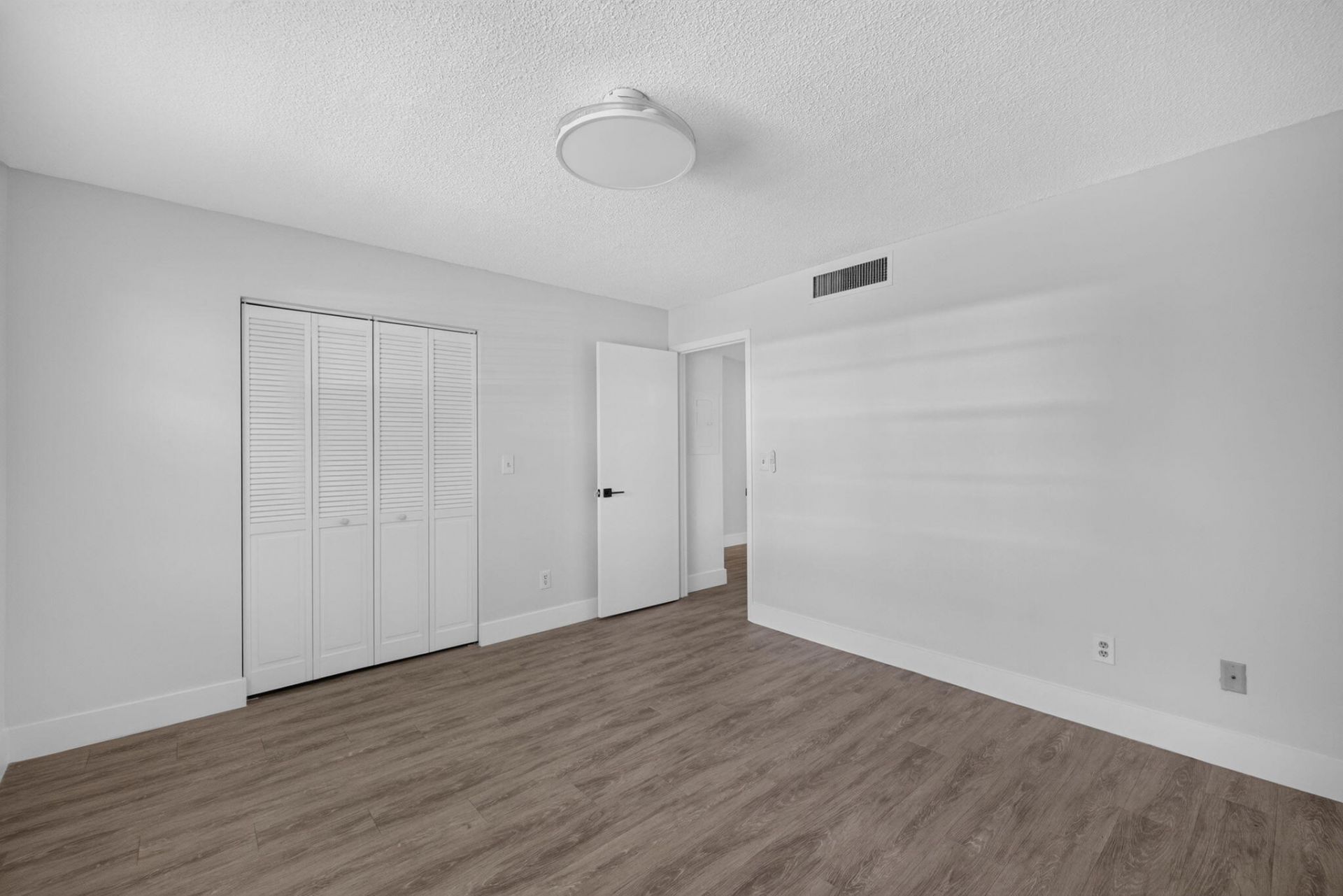 2517 S 17th Street, Unit 103, Fort Pierce, FL 34982 Photo