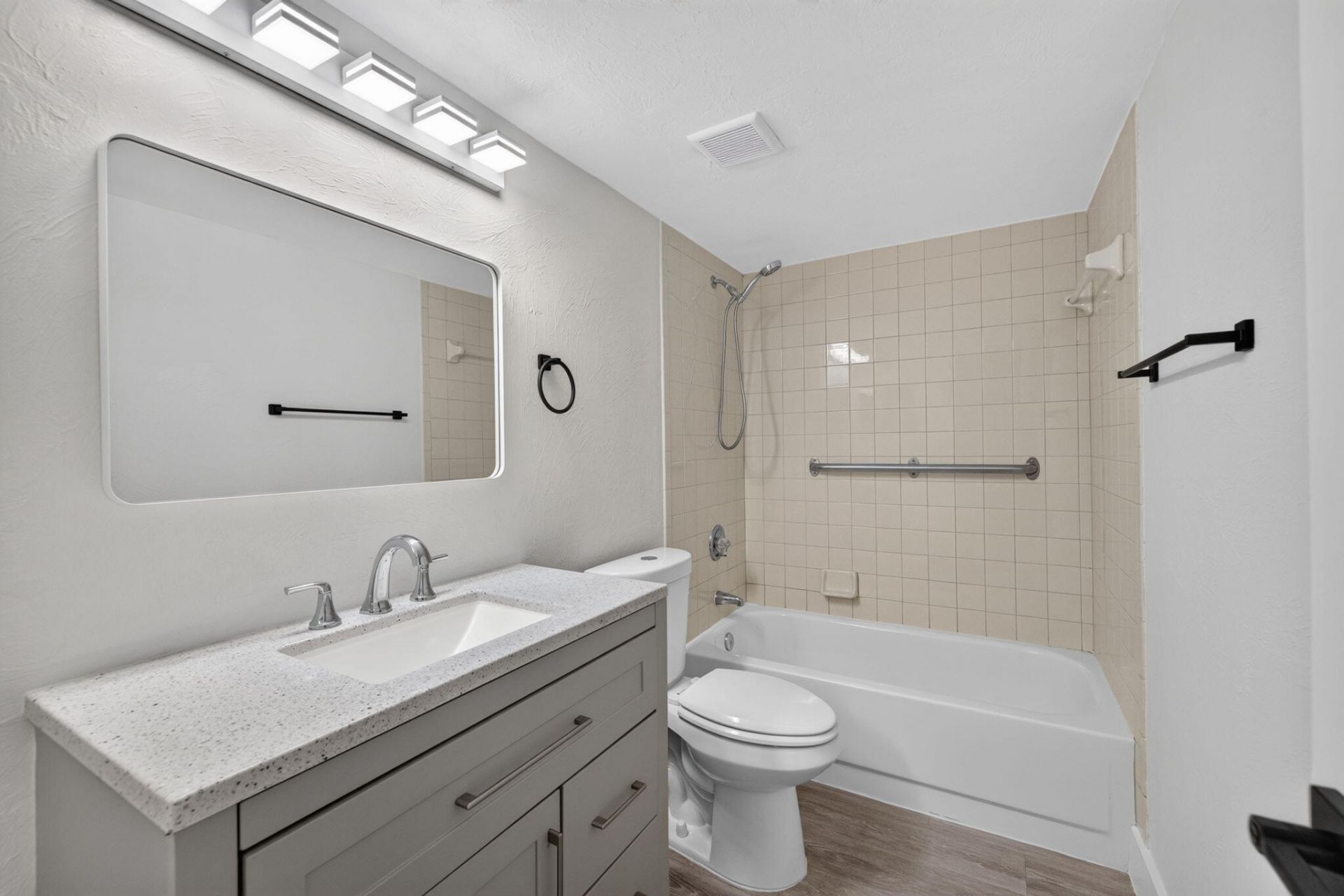 2517 S 17th Street, Unit 103, Fort Pierce, FL 34982 Photo
