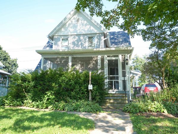 270 N Monroe Street, Waterloo, WI 53594