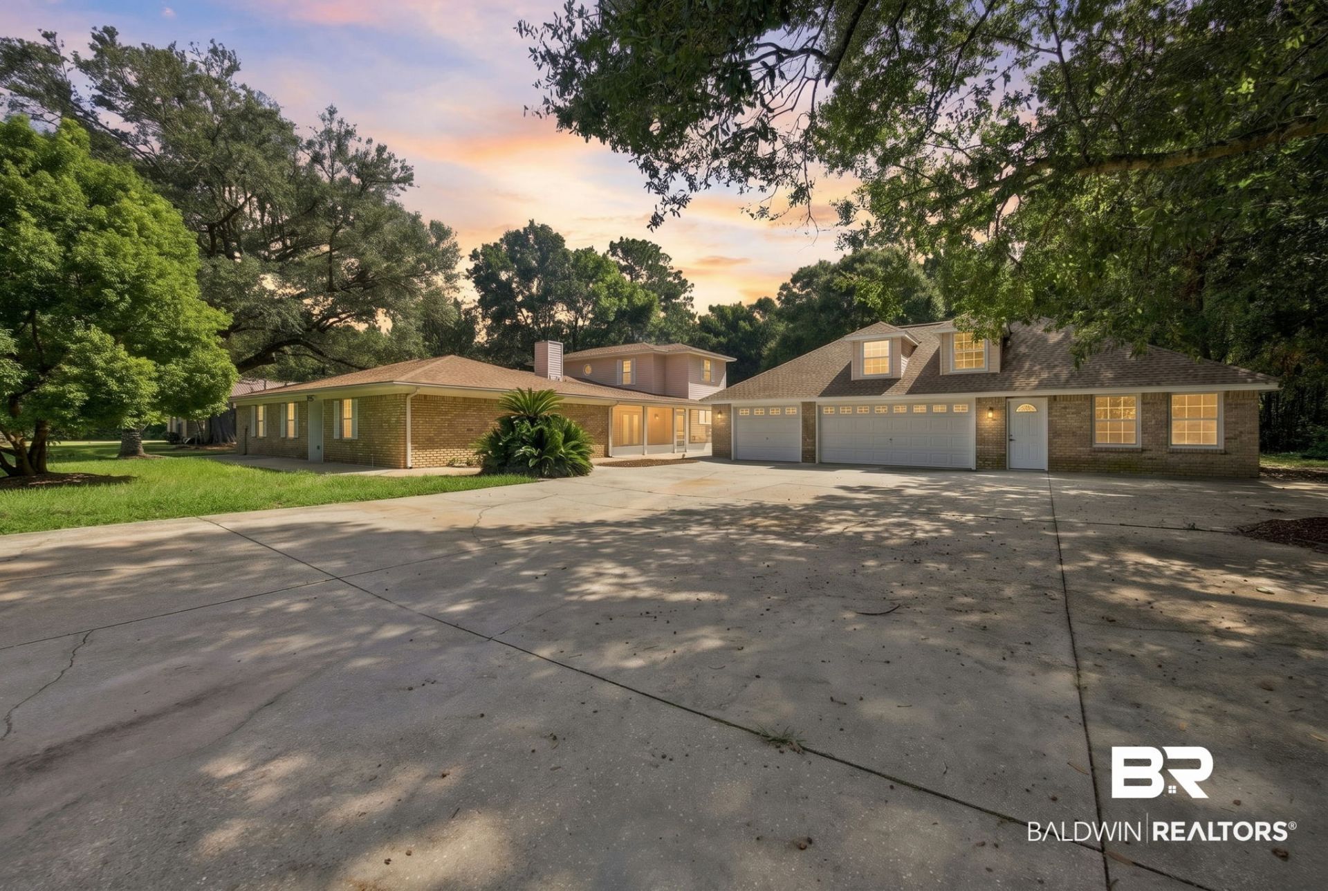 9092 Woodland Drive, Elberta, AL 36530 Main Photo