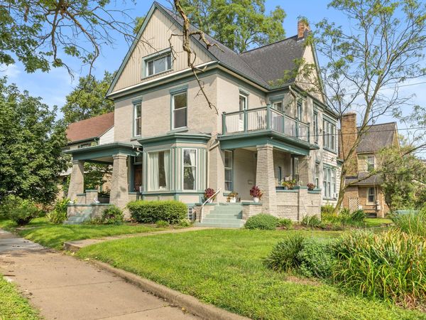 1215 Lake Drive SE, Grand Rapids, MI 49506