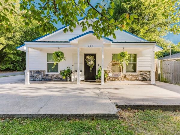 304 Jarbo Street, Sulphur Springs, TX 75482