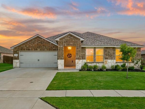 316 Duke Court, Fate, TX 75189
