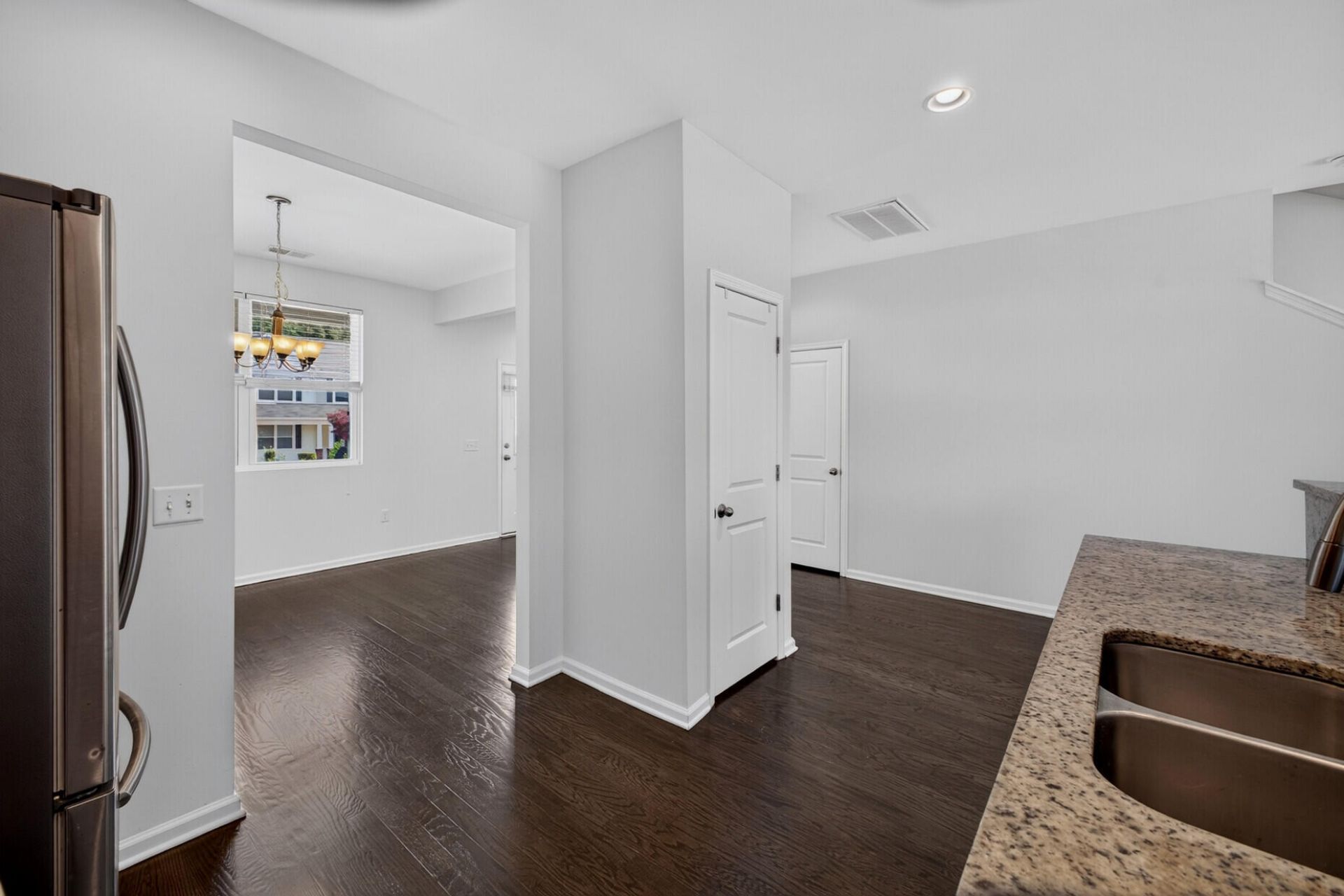 9054 Parlor Drive Photo 15