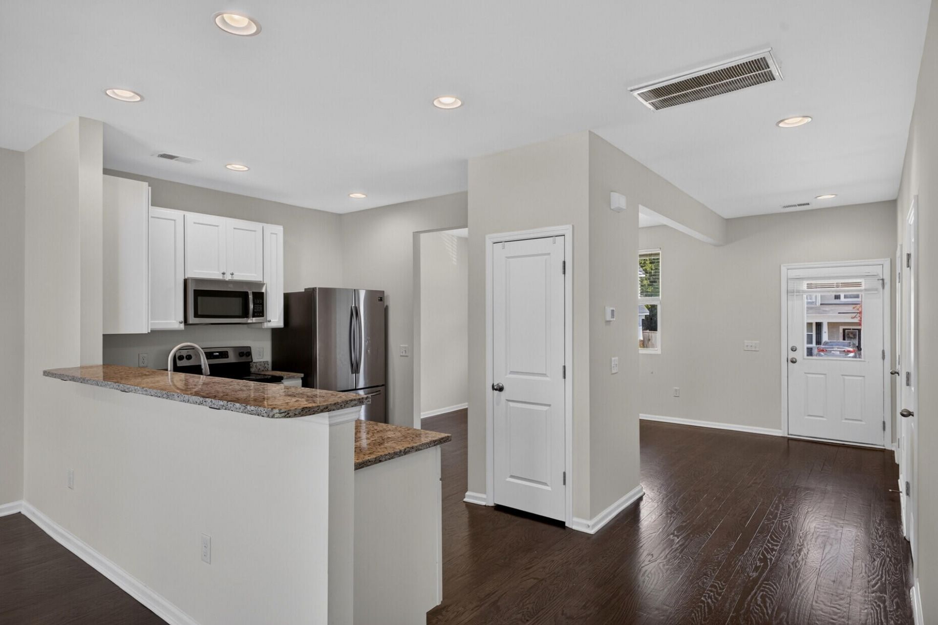 9054 Parlor Drive Photo 17