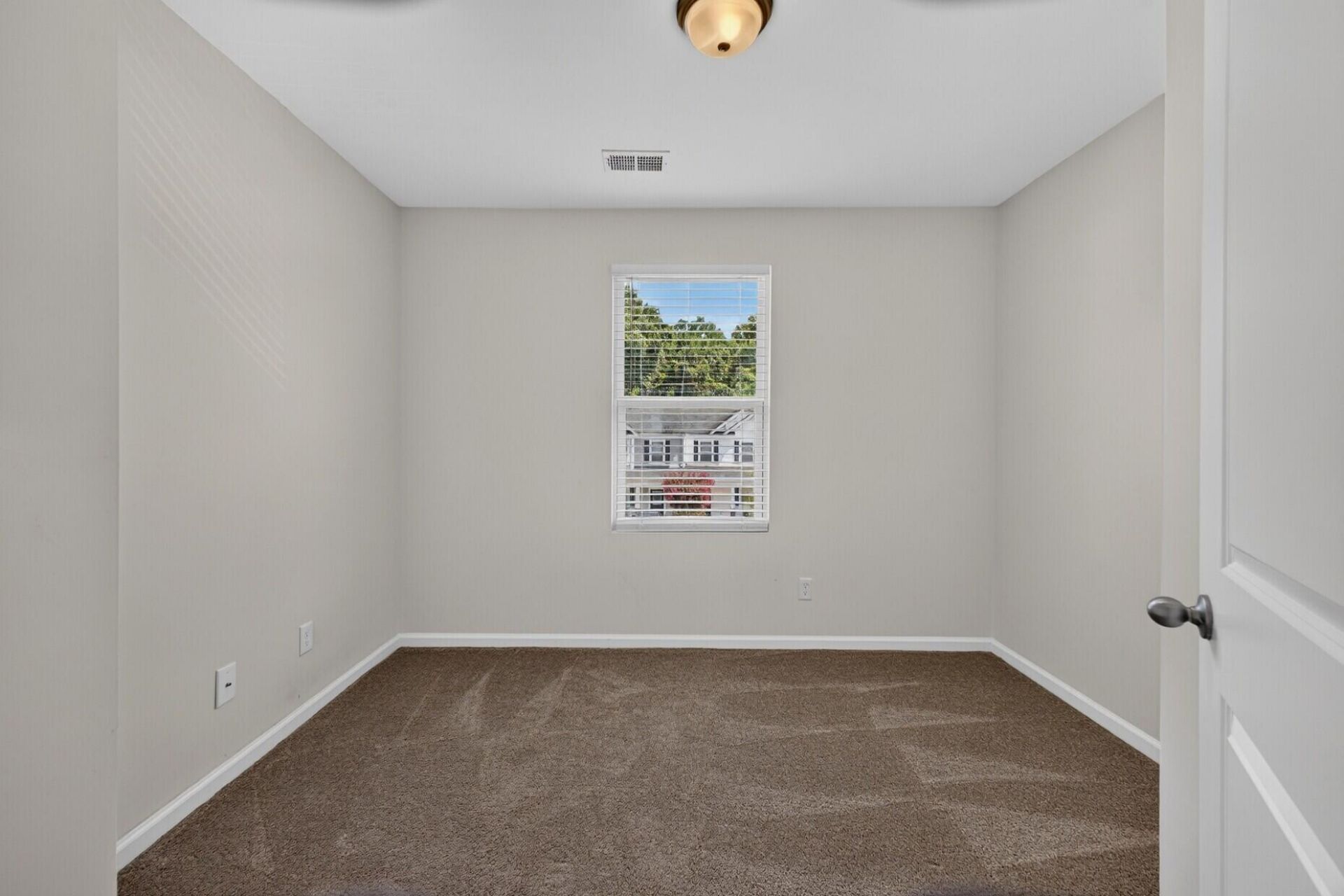 9054 Parlor Drive Photo 34
