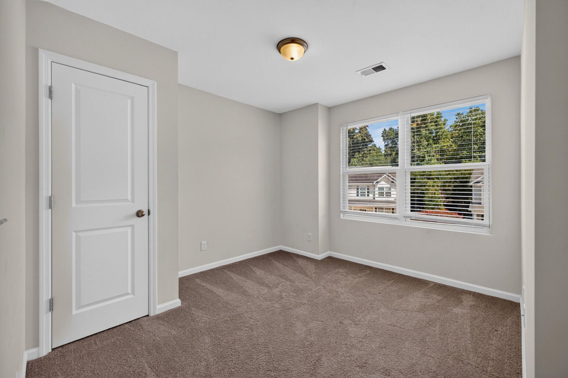 9054 Parlor Drive Photo 38